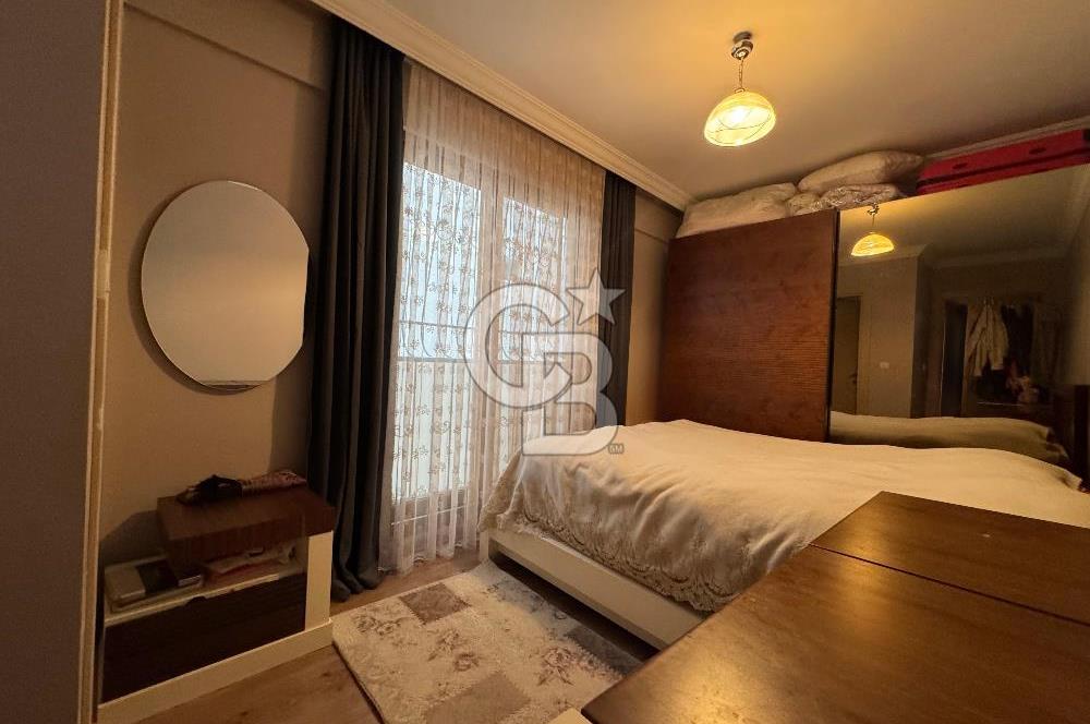 Örnekköy'de 3+1 Ebeveyn Banyolu Otoparklı Ara Kat Satılık Daire