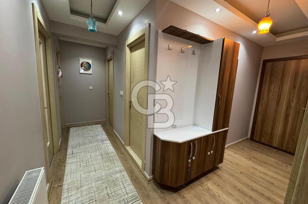 Örnekköy'de 3+1 Ebeveyn Banyolu Otoparklı Ara Kat Satılık Daire