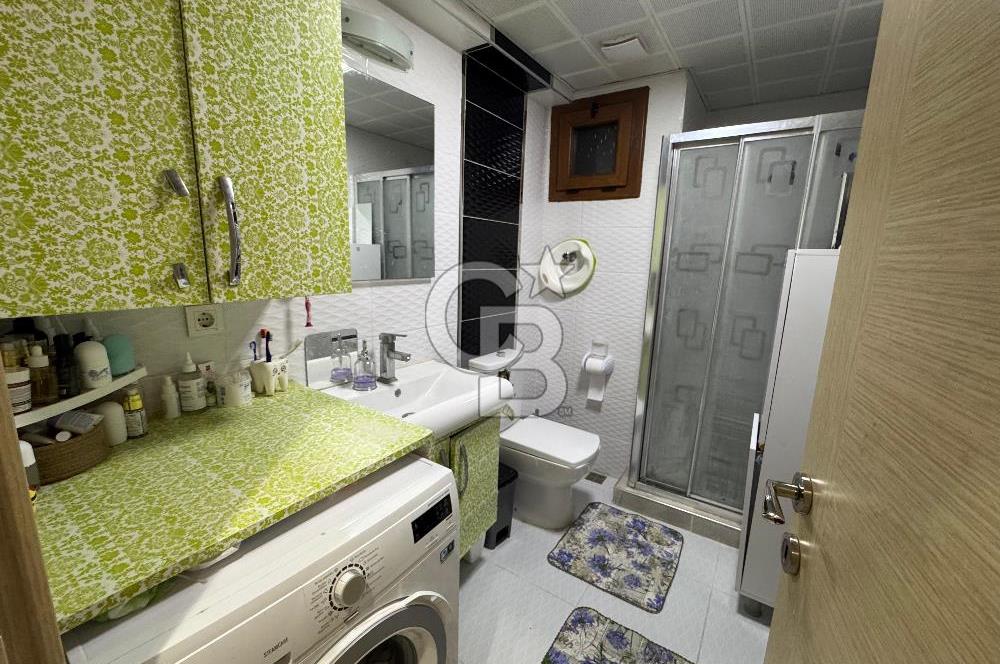 Örnekköy'de 3+1 Ebeveyn Banyolu Otoparklı Ara Kat Satılık Daire