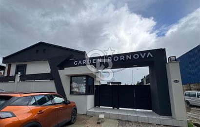 Garden Bornova 1+1 Havuzlu Güvenlikli Bahçe Katı Satılık Daire