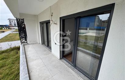Garden Bornova 1+1 Havuzlu Güvenlikli Bahçe Katı Satılık Daire