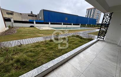 Garden Bornova 1+1 Havuzlu Güvenlikli Bahçe Katı Satılık Daire