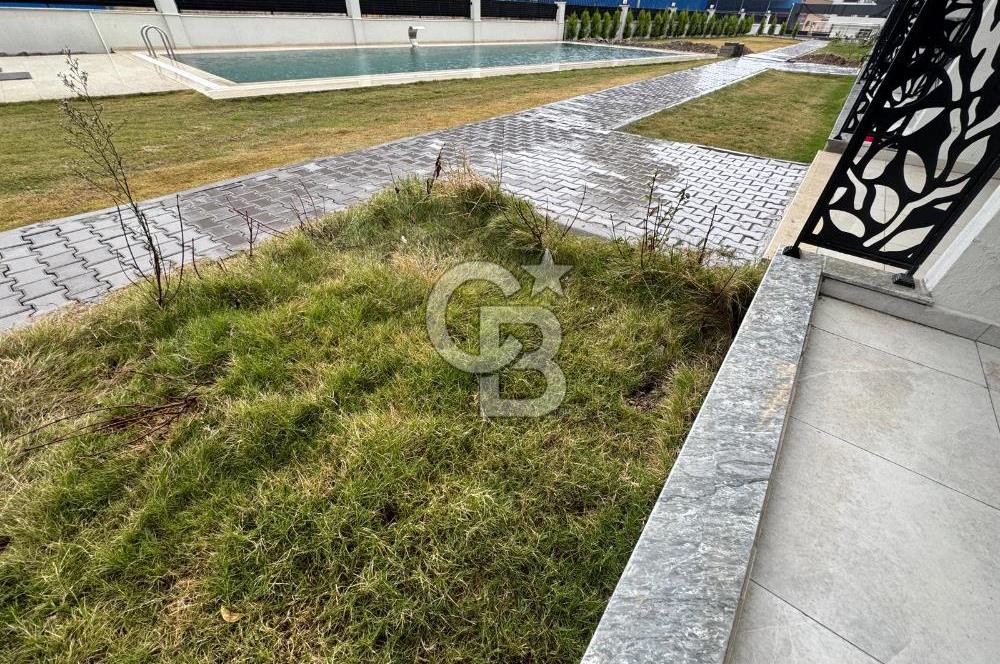 Garden Bornova 1+1 Havuzlu Güvenlikli Bahçe Katı Satılık Daire