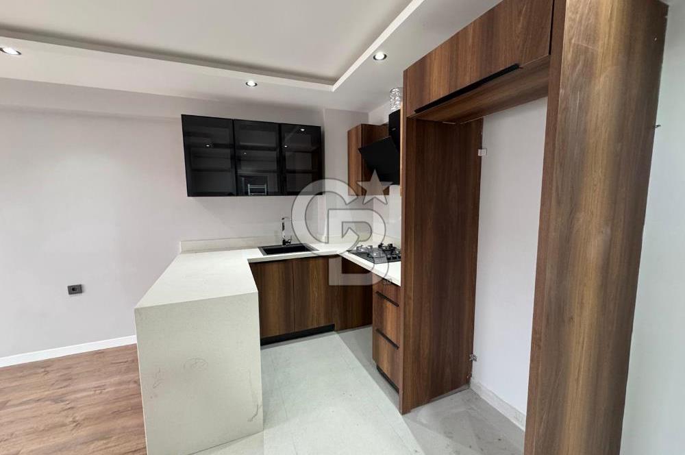 Garden Bornova 1+1 Havuzlu Güvenlikli Bahçe Katı Satılık Daire