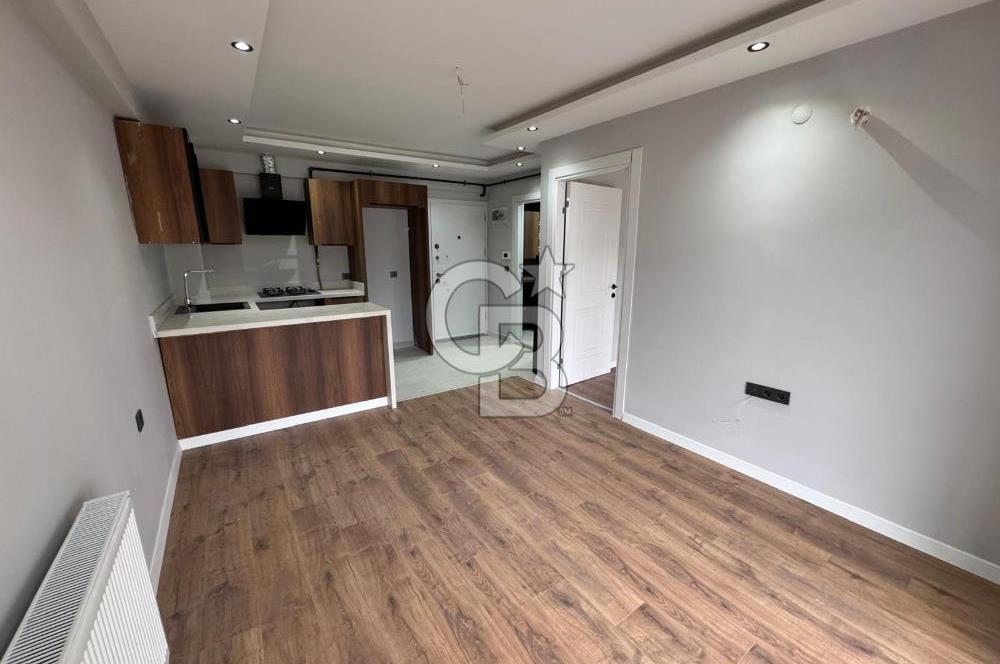 Garden Bornova 1+1 Havuzlu Güvenlikli Bahçe Katı Satılık Daire