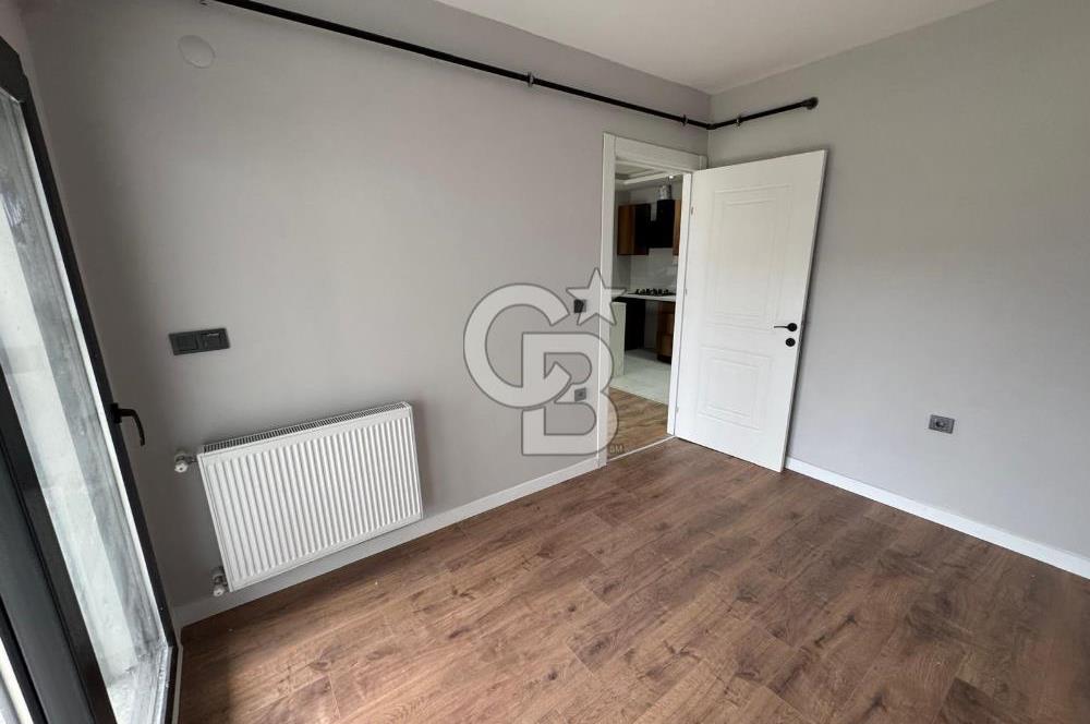 Garden Bornova 1+1 Havuzlu Güvenlikli Bahçe Katı Satılık Daire