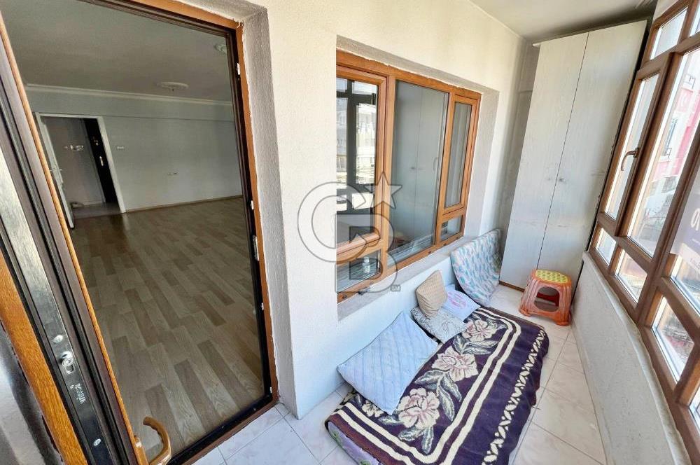 HOCALI CD DİBİ ARA KAT ÖN CEPHE ÇİFT BALKONLU KİRALIK 3+1