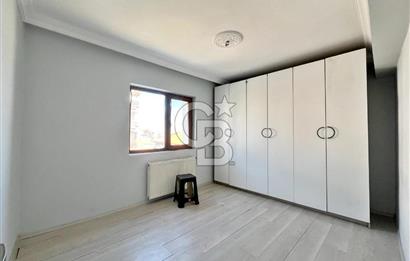 HOCALI CD DİBİ ARA KAT ÖN CEPHE ÇİFT BALKONLU KİRALIK 3+1