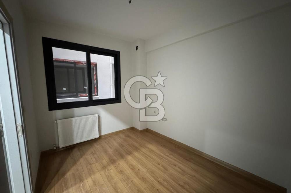 Karşıyaka Belediyesi Karşı Sokağında, Sıfır, 2+1 Satılık Daire 