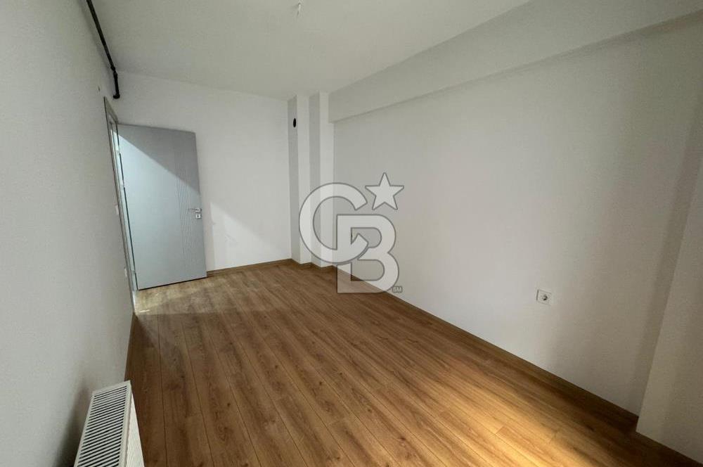 Karşıyaka Belediyesi Karşı Sokağında, Sıfır, 2+1 Satılık Daire 