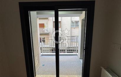 Karşıyaka Belediyesi Karşı Sokağında, Sıfır, 2+1 Satılık Daire 