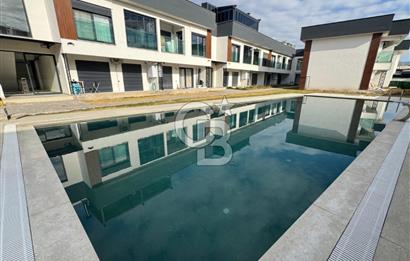 Garden Bornova 1+1 Havuzlu Güvenlikli Bahçe Katı Satılık Daire
