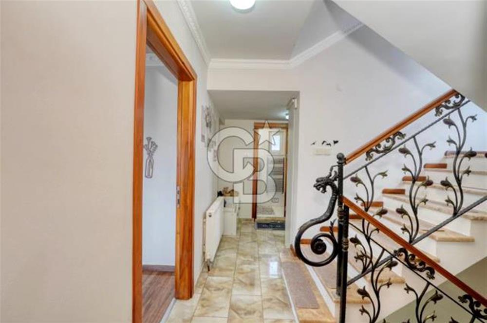 Villakent'te Deniz Manzaralı, Eşyalı 6+2 Satılık Villa Favorilerime Ekle Yazdır Facebook ile paylaş