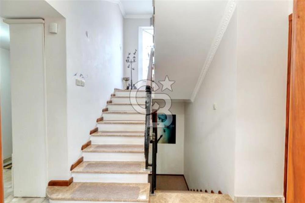 Villakent'te Deniz Manzaralı, Eşyalı 6+2 Satılık Villa Favorilerime Ekle Yazdır Facebook ile paylaş