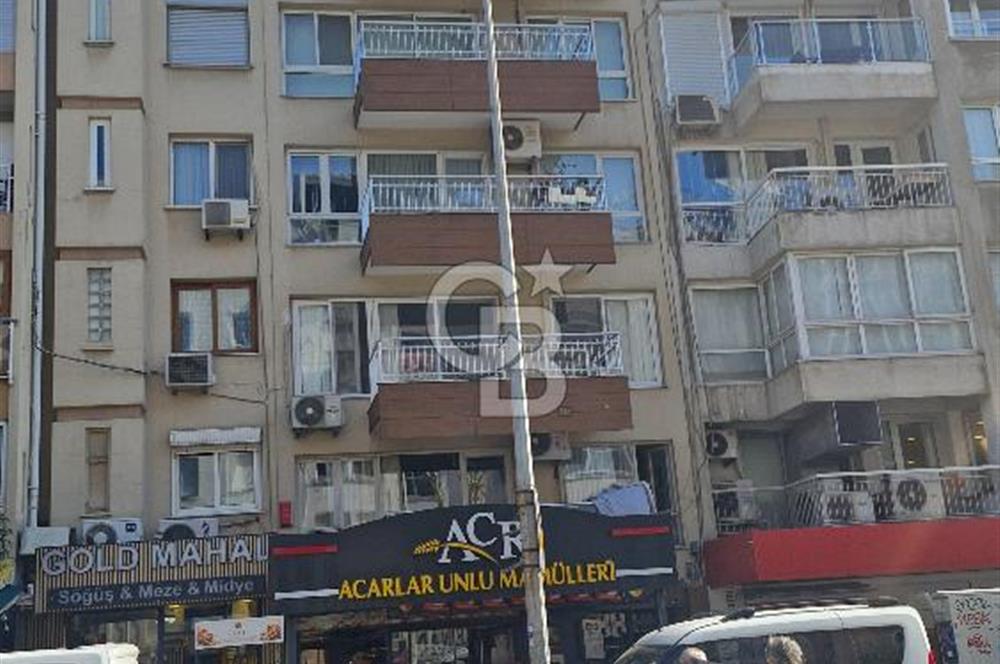Göztepe'de Mithatpaşa Caddesi üzerinde kiralık daire 