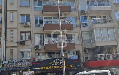 Göztepe'de Mithatpaşa Caddesi üzerinde kiralık daire 