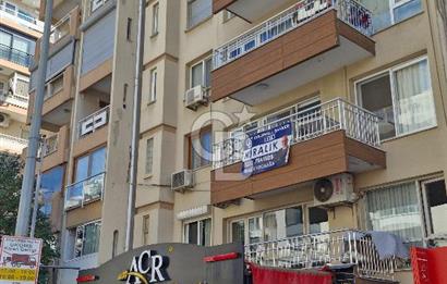 Göztepe'de Mithatpaşa Caddesi üzerinde kiralık daire 