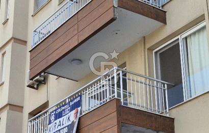 Göztepe'de Mithatpaşa Caddesi üzerinde kiralık daire 