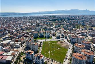 İzmir Bayraklı'da Hastane İmarlı Satılık Emsalsiz Fırsat Arsa - 2 - 338583