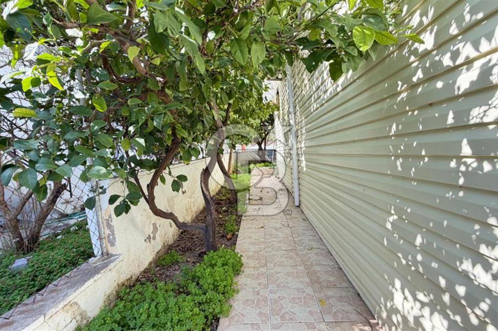 Karaburun Mordoğan'da Denize Yürüme Mesafesinde Müstakil Ev