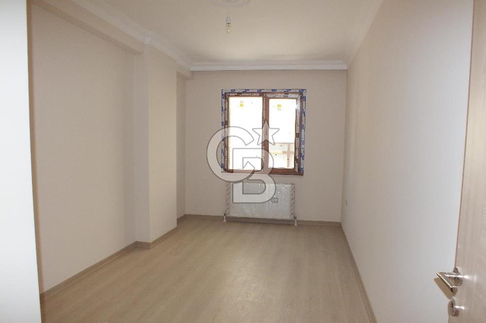 Sancaktepe Yenidoğan Mevlana Mahallesinde Ana Caddeye 50 Metre