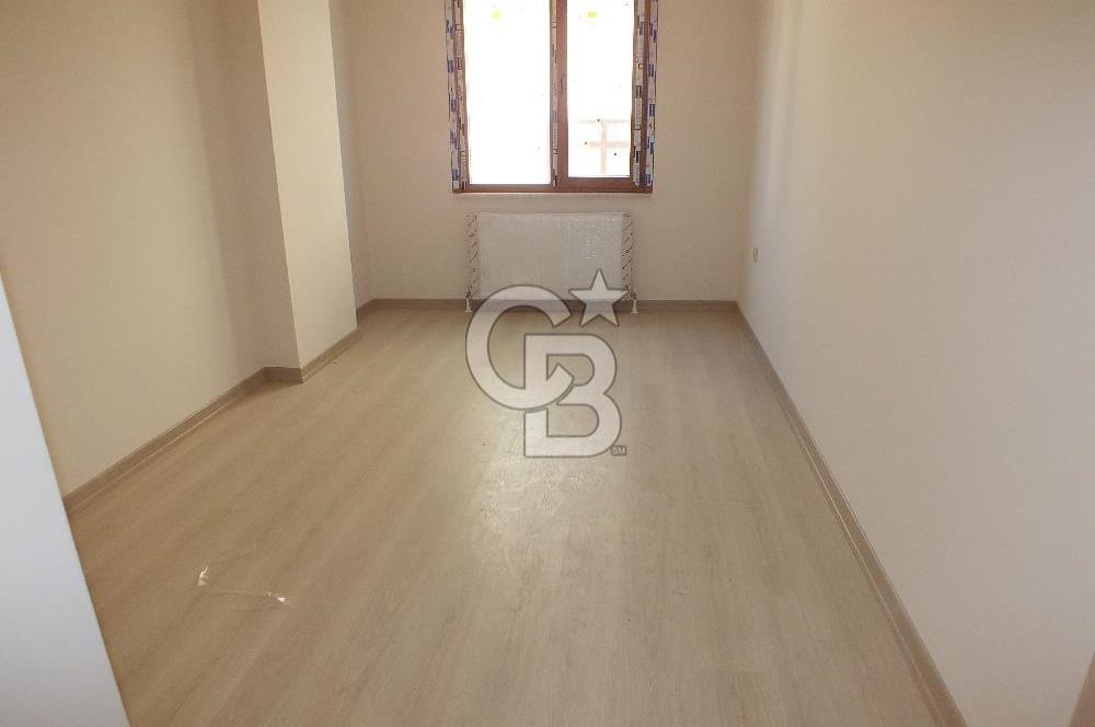 Sancaktepe Yenidoğan Mevlana Mahallesinde Ana Caddeye 50 Metre