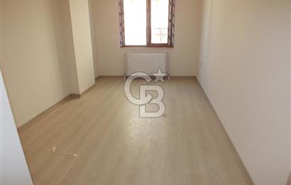 Sancaktepe Yenidoğan Mevlana Mahallesinde Ana Caddeye 50 Metre