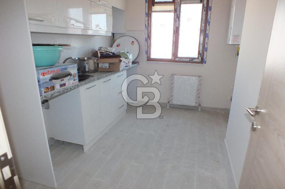 Sancaktepe Yenidoğan Mevlana Mahallesinde Ana Caddeye 50 Metre