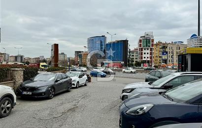 BOSTANCI KAVŞAĞI'NDA E-5 CEPHELİ KİRALIK KOMPLE BİNA
