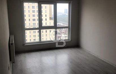 STAR TOWERS SİTESİNDE 23. KAT MANZARALI 2+1 KİRALIK DAİRE