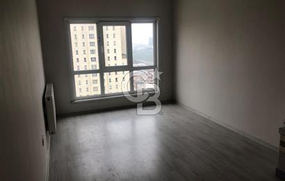 STAR TOWERS SİTESİNDE 23. KAT MANZARALI 2+1 KİRALIK DAİRE