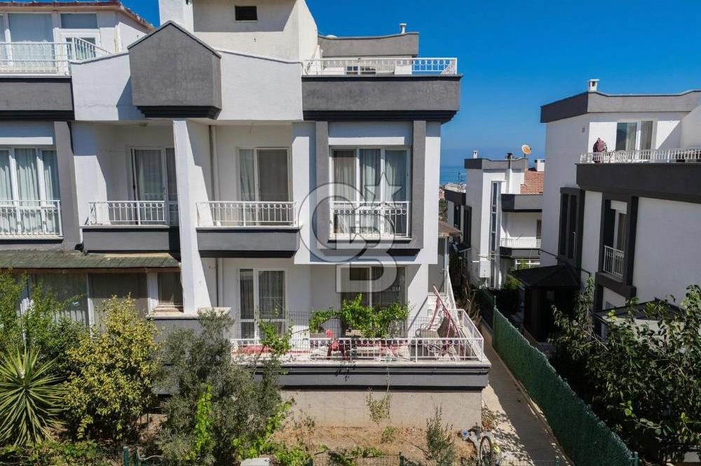 Güzelbahçe/Özzümrüt Sitesi Masrafsız Satılık Villa