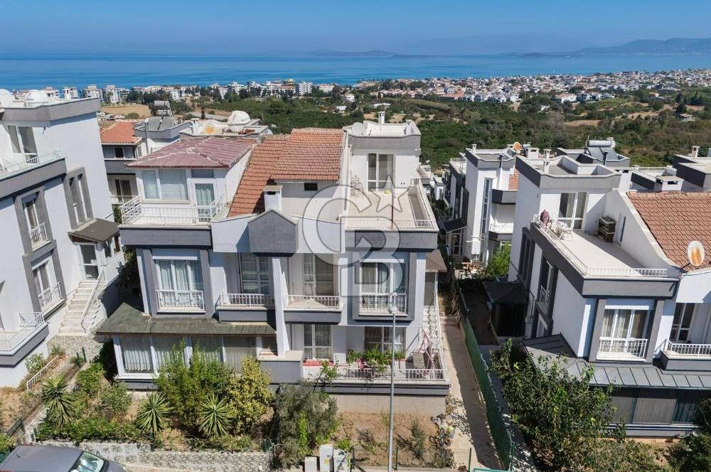 Güzelbahçe/Özzümrüt Sitesi Masrafsız Satılık Villa