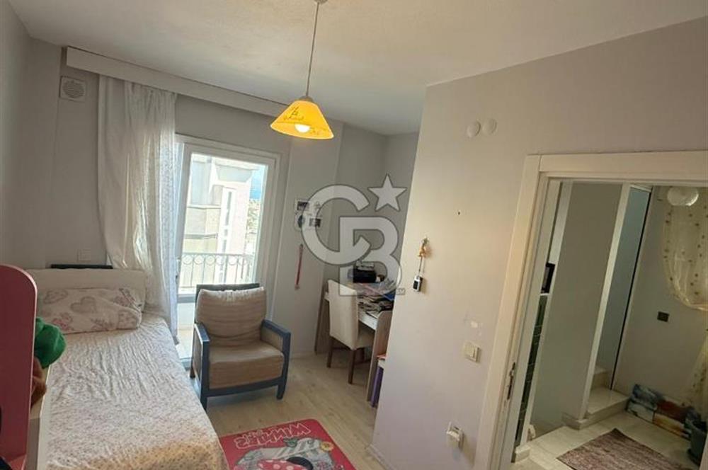 Güzelbahçe/Özzümrüt Sitesi Masrafsız Satılık Villa