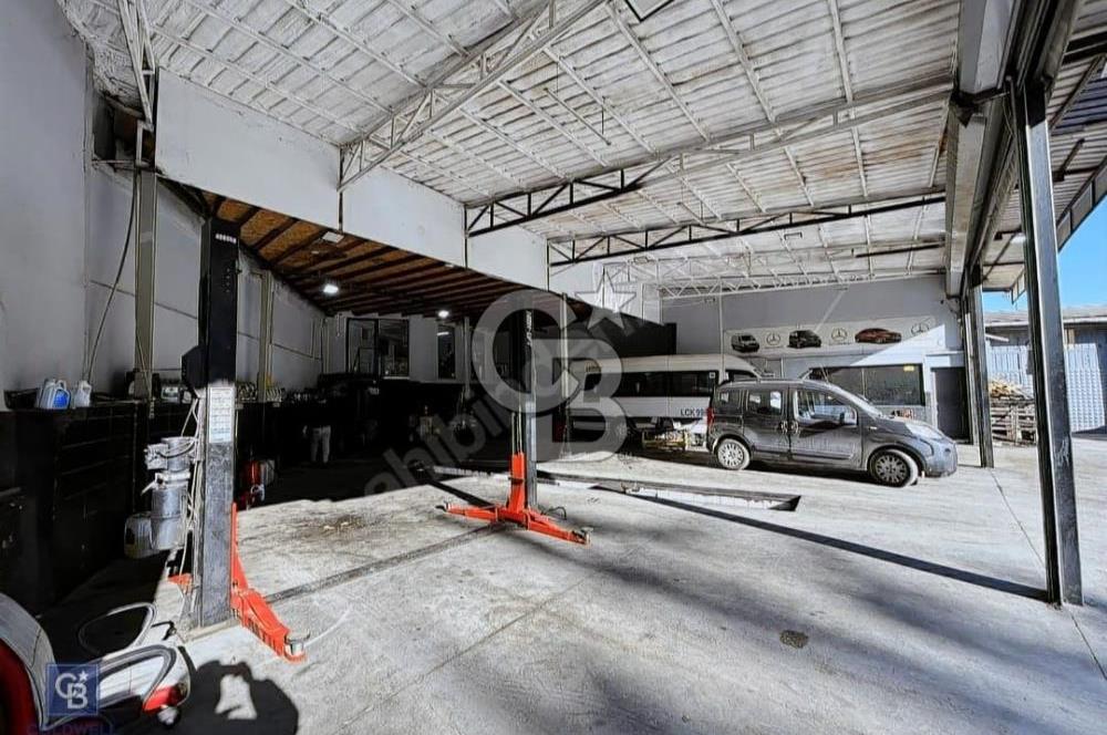 Küçüksu'da 400 m2 Ticari Dükkan Oto Servis Tamirhane