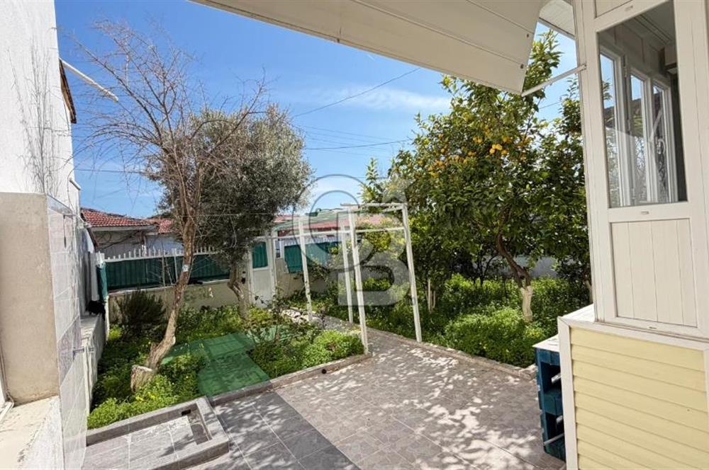 Karaburun Mordoğan'da Denize Yürüme Mesafesinde Müstakil Ev