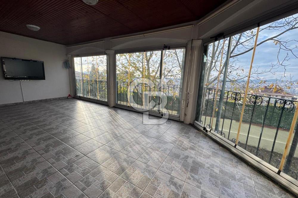 Sancaktepe de Manzaralı Müstakil Villa