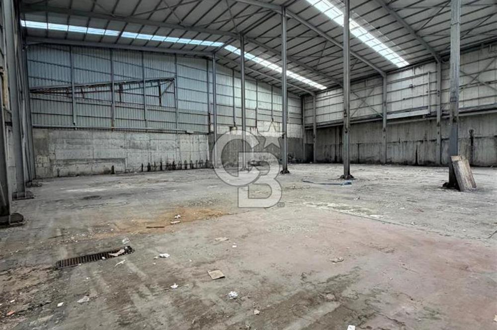 Esenyurt Akcaburgaz 1150m2 kiralik müstakil hangar