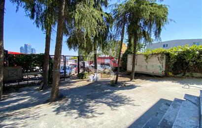 FARKLI İŞ KOLLARINA UYGUN, 3 KATLI, BAHÇELİ , 900 M2 KAPALI ALAN