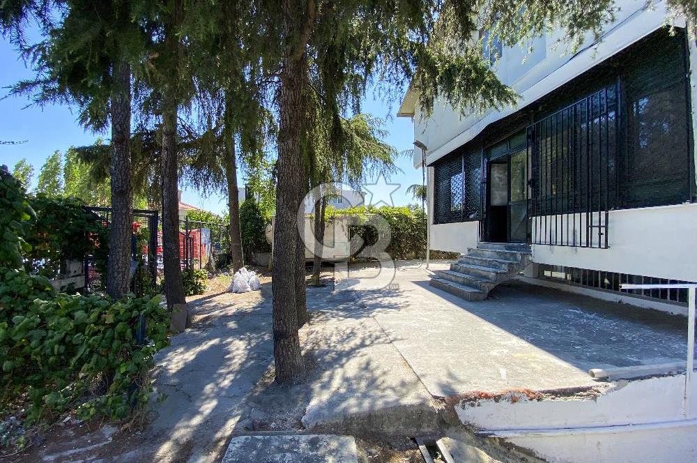 FARKLI İŞ KOLLARINA UYGUN, 3 KATLI, BAHÇELİ , 900 M2 KAPALI ALAN