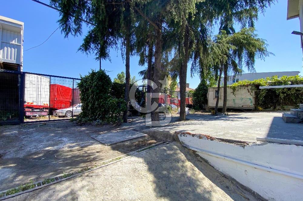 FARKLI İŞ KOLLARINA UYGUN, 3 KATLI, BAHÇELİ , 900 M2 KAPALI ALAN