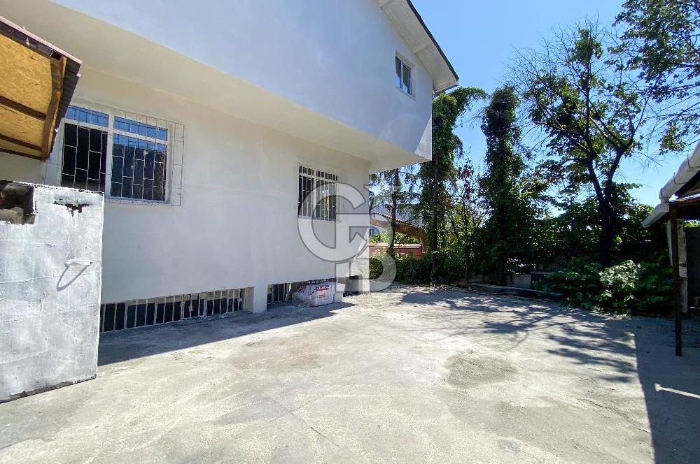 FARKLI İŞ KOLLARINA UYGUN, 3 KATLI, BAHÇELİ , 900 M2 KAPALI ALAN