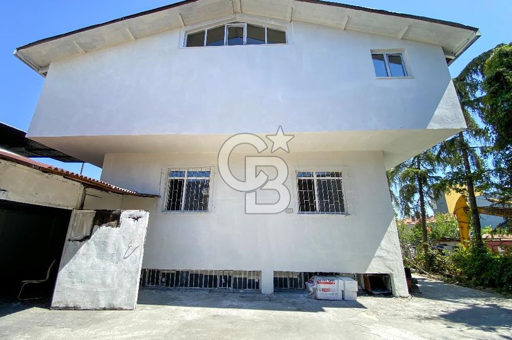 FARKLI İŞ KOLLARINA UYGUN, 3 KATLI, BAHÇELİ , 900 M2 KAPALI ALAN