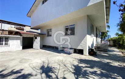 FARKLI İŞ KOLLARINA UYGUN, 3 KATLI, BAHÇELİ , 900 M2 KAPALI ALAN