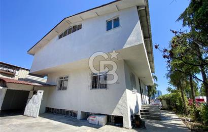 FARKLI İŞ KOLLARINA UYGUN, 3 KATLI, BAHÇELİ , 900 M2 KAPALI ALAN