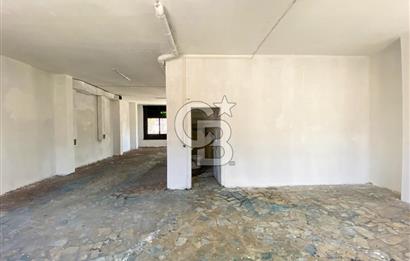 FARKLI İŞ KOLLARINA UYGUN, 3 KATLI, BAHÇELİ , 900 M2 KAPALI ALAN