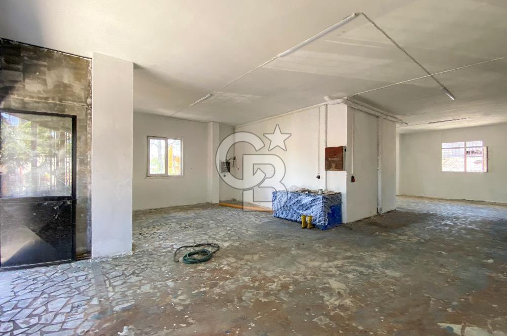 FARKLI İŞ KOLLARINA UYGUN, 3 KATLI, BAHÇELİ , 900 M2 KAPALI ALAN