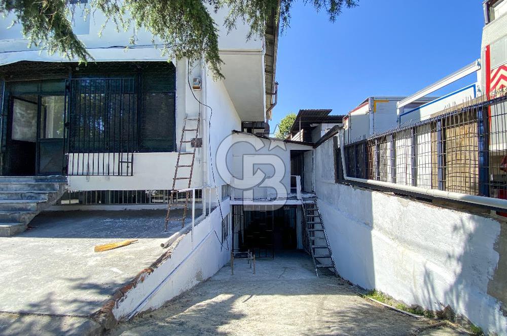 FARKLI İŞ KOLLARINA UYGUN, 3 KATLI, BAHÇELİ , 900 M2 KAPALI ALAN