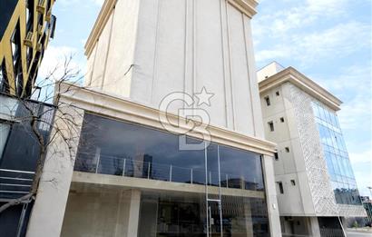 BOSTANCI KAVŞAĞI'NDA E-5 CEPHELİ KİRALIK KOMPLE BİNA
