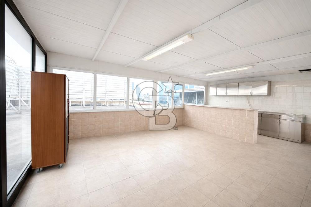 BOSTANCI KAVŞAĞI'NDA E-5 CEPHELİ KİRALIK KOMPLE BİNA